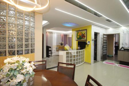 Casa à venda com 400m², 4 quartos e 4 vagascozinha
