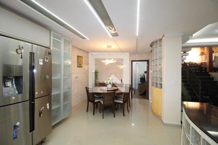 Casa à venda com 400m², 4 quartos e 4 vagascozinha