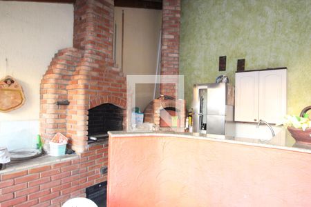 Casa à venda com 400m², 4 quartos e 4 vagasárea de lazer - piscina e churrasqueira