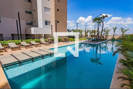 Apartamento à venda com 60m², 2 quartos e 2 vagasÁrea comum - Piscina