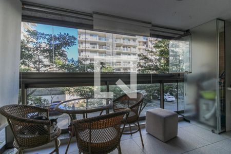 Apartamento à venda com 87m², 3 quartos e 1 vagaVaranda