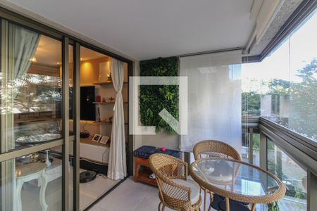 Apartamento à venda com 87m², 3 quartos e 1 vagaVaranda