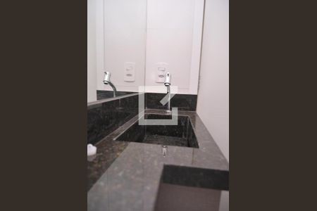 Apartamento à venda com 110m², 2 quartos e 1 vagaBanheiro da Suíte