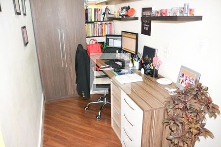 Apartamento à venda com 96m², 3 quartos e 2 vagasEscritório