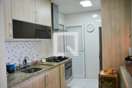 Apartamento à venda com 96m², 3 quartos e 2 vagasCozinha