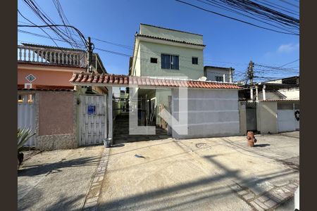 Casa de condomínio à venda com 68m², 2 quartos e 1 vagaFachada + plaquinha