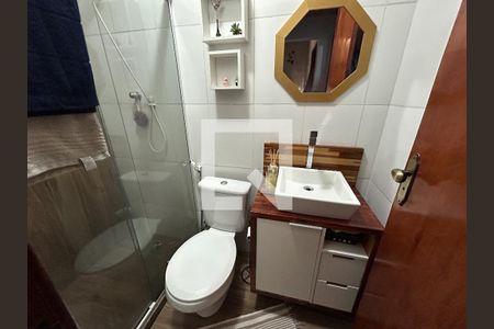 Casa de condomínio à venda com 68m², 2 quartos e 1 vagaBanheiro