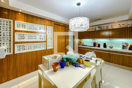 Apartamento à venda com 150m², 3 quartos e 5 vagasSala de Almoço