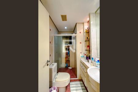 Apartamento à venda com 150m², 3 quartos e 5 vagasBanheiro Quarto 3 - Suíte