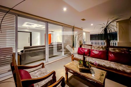 Apartamento à venda com 150m², 3 quartos e 5 vagasVaranda