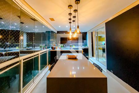 Apartamento à venda com 150m², 3 quartos e 5 vagasVaranda gourmet