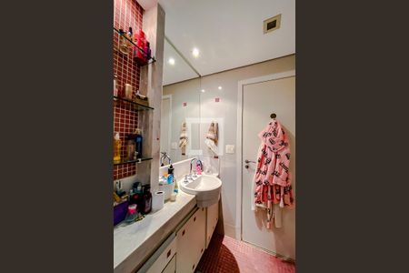 Apartamento à venda com 150m², 3 quartos e 5 vagasBanheiro Quarto 3 - Suíte