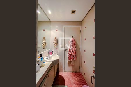 Apartamento à venda com 150m², 3 quartos e 5 vagasBanheiro Quarto 3 - Suíte