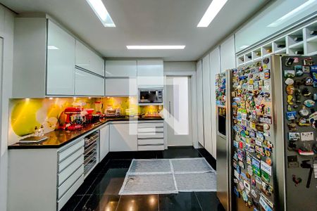 Apartamento à venda com 150m², 3 quartos e 5 vagasCozinha