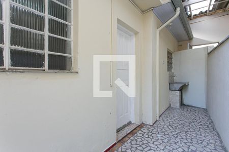 Casa à venda com 180m², 3 quartos e 1 vagaÁrea de Serviço