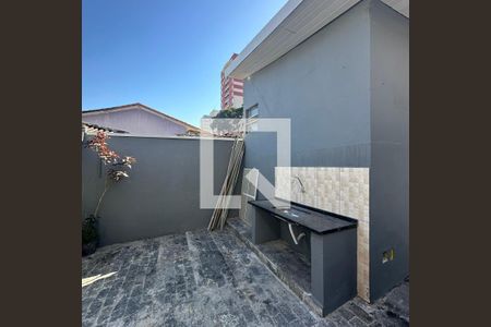 Casa para alugar com 37m², 1 quarto e 1 vagaÁrea comum