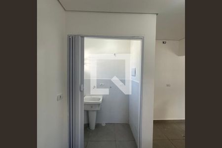 Casa para alugar com 37m², 1 quarto e 1 vagaÁrea de Serviço