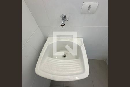 Casa para alugar com 37m², 1 quarto e 1 vagaÁrea de Serviço