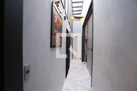Casa de condomínio à venda com 350m², 3 quartos e 4 vagasCorredor