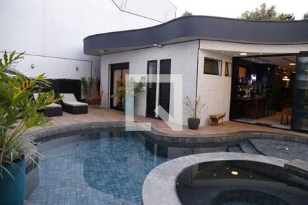 Casa de condomínio à venda com 350m², 3 quartos e 4 vagasPiscina