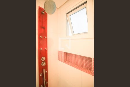 Casa à venda com 590m², 4 quartos e 4 vagas Casa à venda com 590m², 4 quartos e 4 vagasQuarto 4