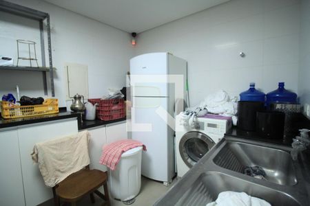 Casa à venda com 590m², 4 quartos e 4 vagasÁrea de Serviço