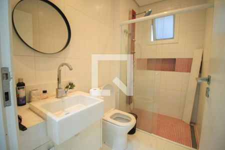 Casa à venda com 590m², 4 quartos e 4 vagas Casa à venda com 590m², 4 quartos e 4 vagasQuarto 4