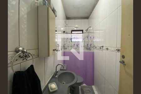 Casa à venda com 120m², 2 quartos e 2 vagasBanheiro de Serviço