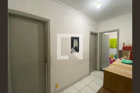 Casa à venda com 120m², 2 quartos e 2 vagasCorredor