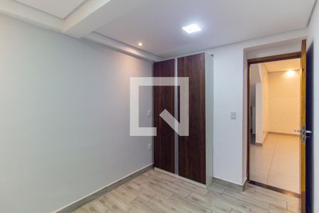 Quarto 1 de casa de condomínio para alugar com 2 quartos, 46m² em Vila Ema, São Paulo