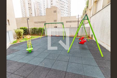 Apartamento para alugar com 55m², 2 quartos e 1 vaga Apartamento para alugar com 55m², 2 quartos e 1 vagaÁrea comum - Playground