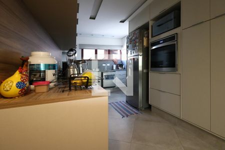 Apartamento à venda com 110m², 3 quartos e 2 vagasCozinha