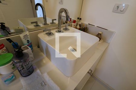 Apartamento à venda com 110m², 3 quartos e 2 vagasBanheiro da Suíte - Pia