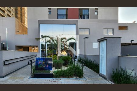 Apartamento para alugar com 55m², 2 quartos e 1 vaga Apartamento para alugar com 55m², 2 quartos e 1 vagaFachada