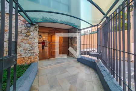 Apartamento à venda com 158m², 3 quartos e 1 vaga Apartamento à venda com 158m², 3 quartos e 1 vagaFachada