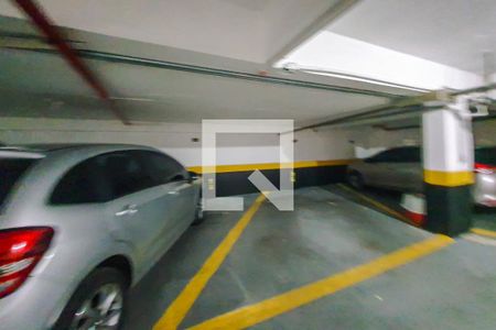 Apartamento à venda com 158m², 3 quartos e 1 vaga Apartamento à venda com 158m², 3 quartos e 1 vagaGaragem