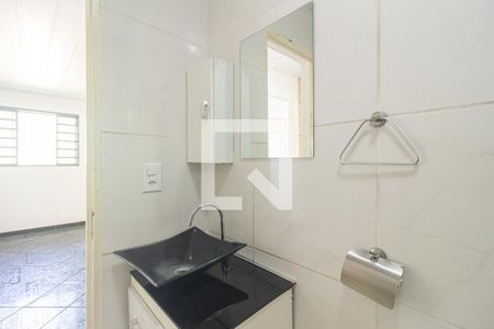 Apartamento para alugar com 50m², 2 quartos e 1 vagaDetalhe do Banheiro