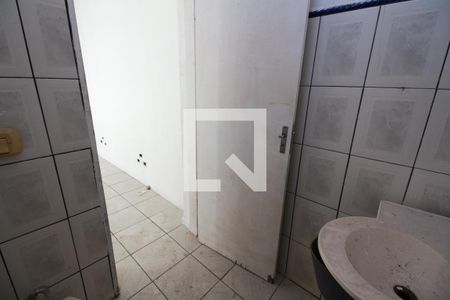 Casa à venda com 204m², 4 quartos e 2 vagasBanheiro 2