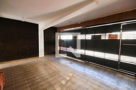 Casa à venda com 204m², 4 quartos e 2 vagasGaragem