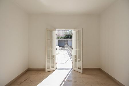 Casa à venda com 204m², 4 quartos e 2 vagasQuarto 3