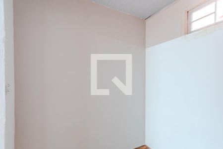 Quarto 1 de casa para alugar com 2 quartos, 55m² em Vila São José, Porto Alegre