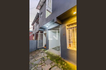 Fachada de casa para alugar com 2 quartos, 55m² em Vila São José, Porto Alegre