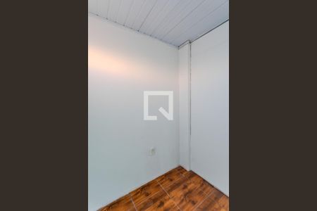 Quarto 1 de casa para alugar com 2 quartos, 55m² em Vila São José, Porto Alegre
