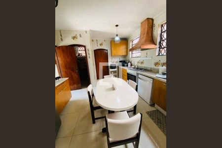 Casa de condomínio à venda com 600m², 6 quartos e 9 vagas