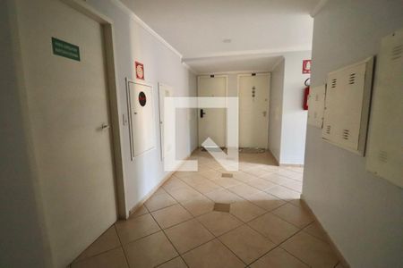 Apartamento para alugar com 70m², 2 quartos e 1 vagaCorredor