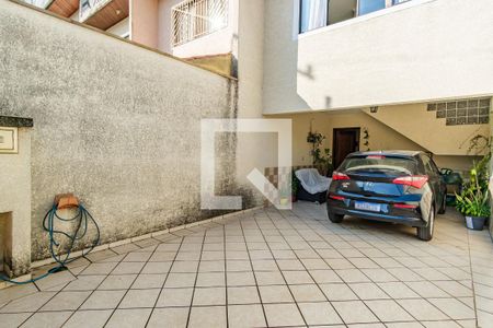 Casa para alugar com 111m², 2 quartos e 4 vagas Casa para alugar com 111m², 2 quartos e 4 vagasGaragem
