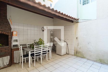 Casa para alugar com 111m², 2 quartos e 4 vagas Casa para alugar com 111m², 2 quartos e 4 vagasQuintal