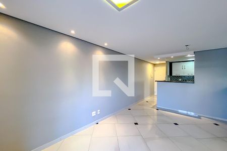 Sala de apartamento para alugar com 3 quartos, 76m² em Vila Invernada, São Paulo