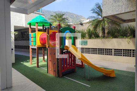 Apartamento para alugar com 89m², 2 quartos e 2 vagasÁrea comum - Playground