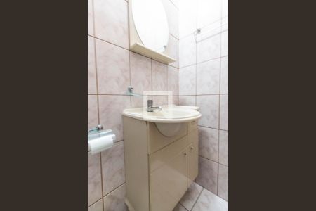 Casa para alugar com 200m², 2 quartos e 2 vagasLavabo